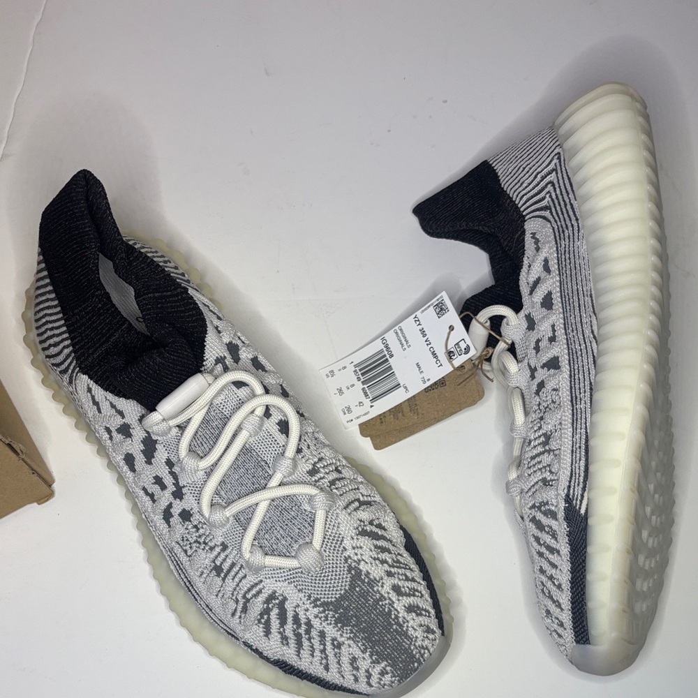 Yeezy Boost 350 V2 Zebra Style White Black Athletic Sneakers